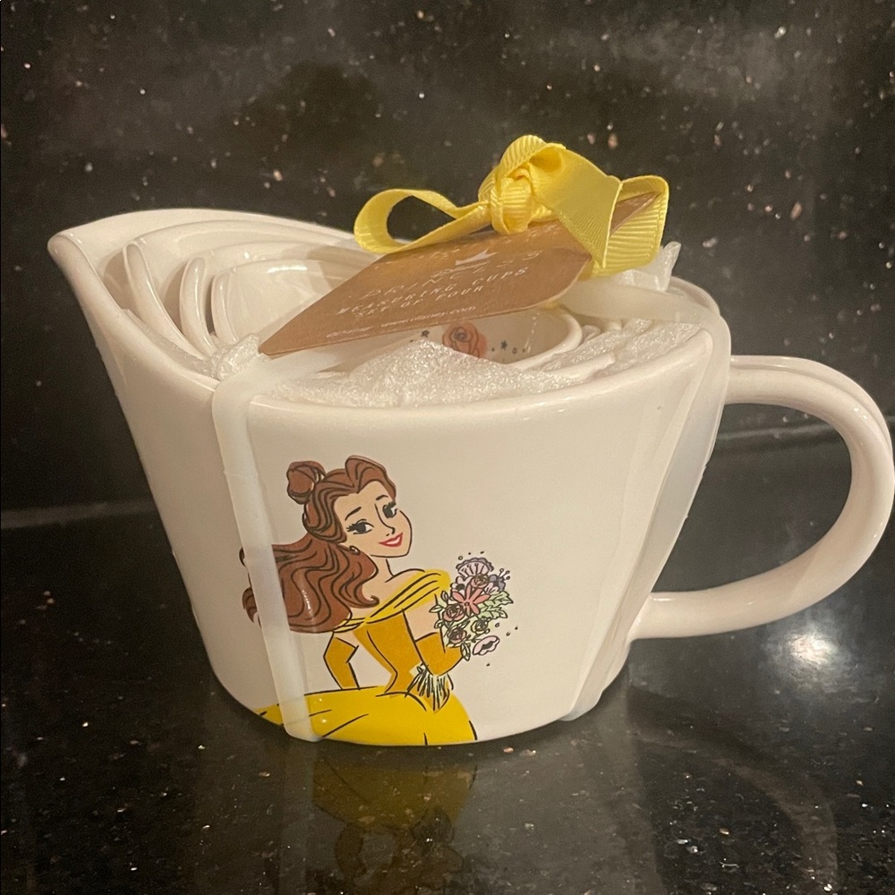 Disney Belle measuring cups
